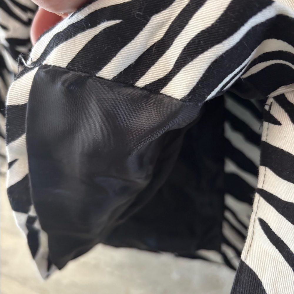 Elementz Zebra Pattern Jacket- Size 8 - image 4